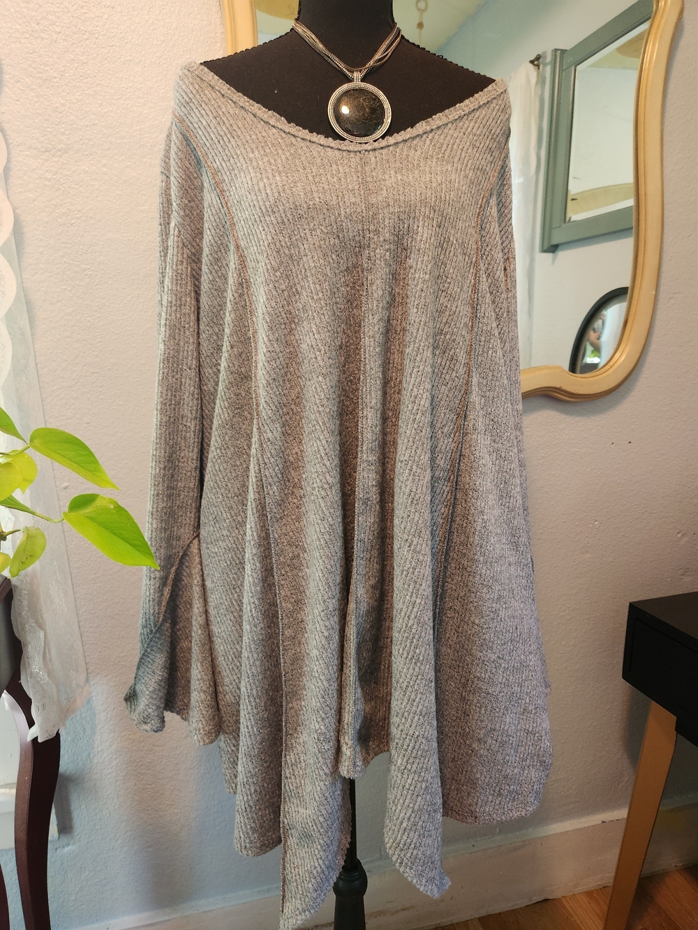Three Bird Nest Gray Ribbed Knit Poncho